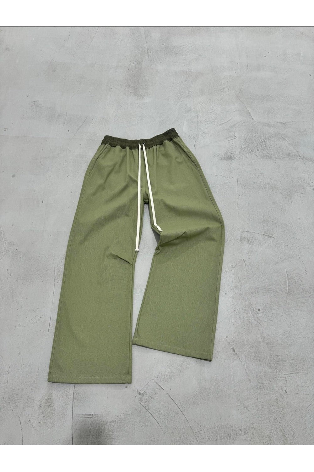 Solace Theory - Cotton Canvas Pant / Militia | SOLACE THEORY | Mad About The Boy